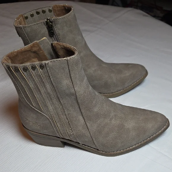 Blowfish Malibu Gray Ankle Booties,sz 8 1/2. - Picture 1 of 8